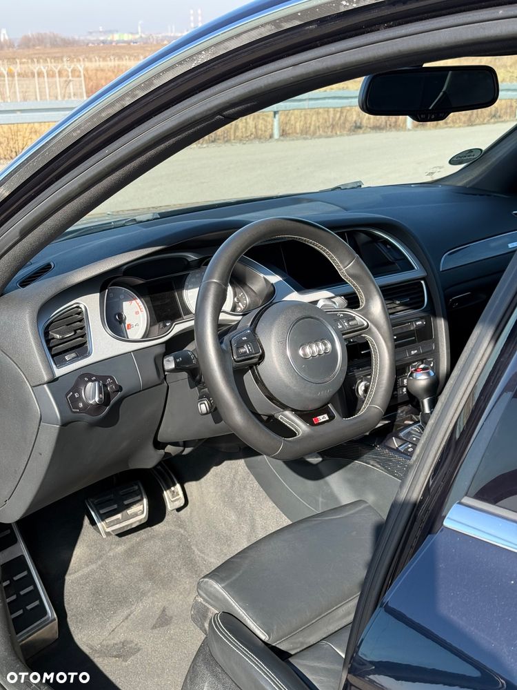 Audi S4 Limousine - 12