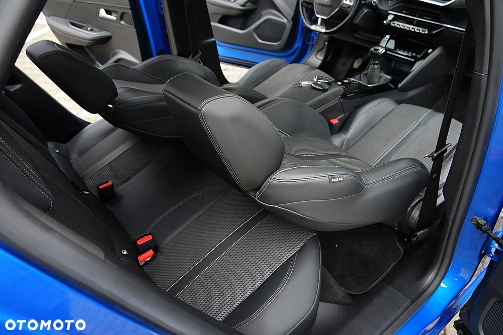 Peugeot 2008 - 16