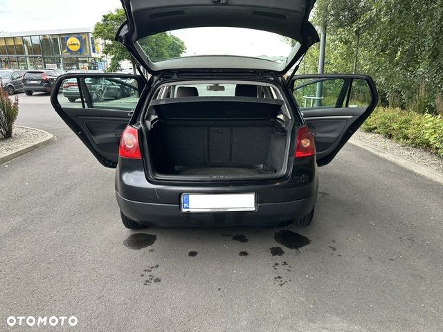 Volkswagen Golf - 14