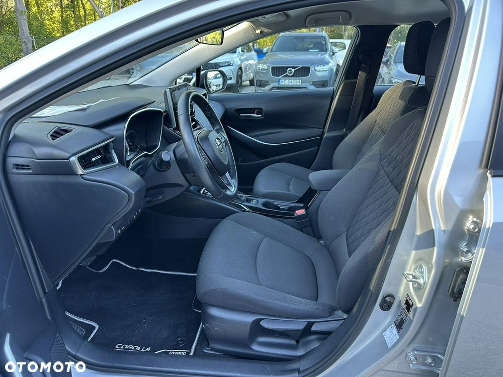 Toyota Corolla - 13