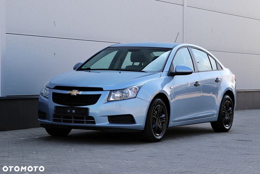 Chevrolet Cruze 1.6 LS+ - 4