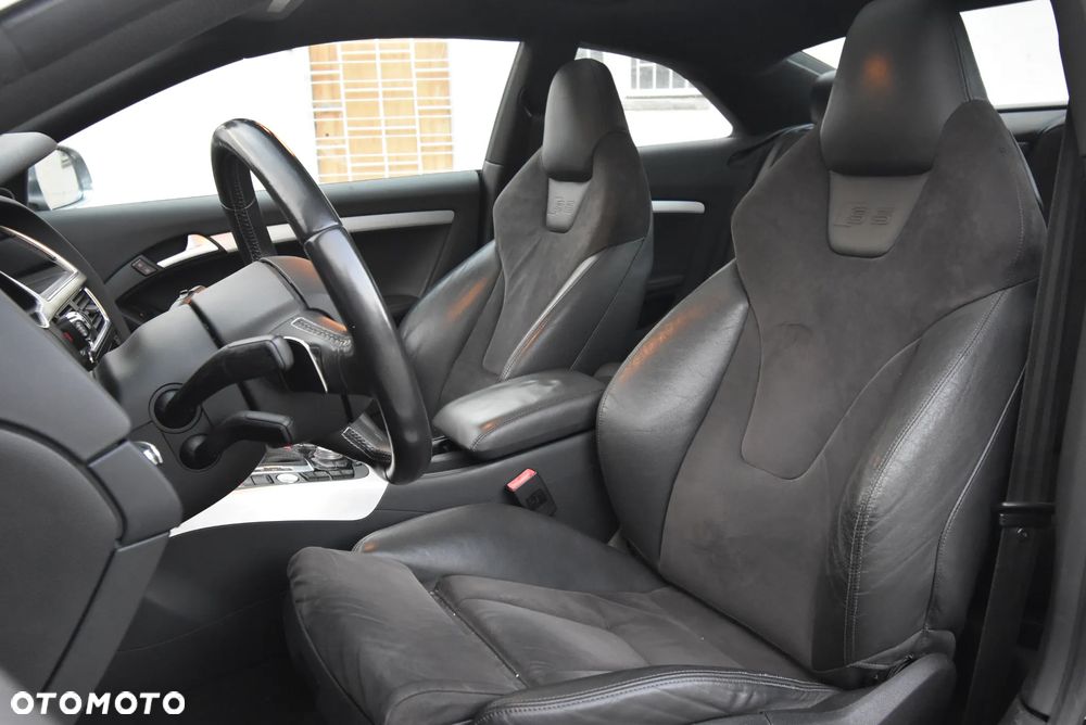 Audi Coupe - 21