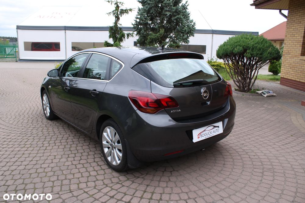 Opel Astra 1.6 Cosmo - 6