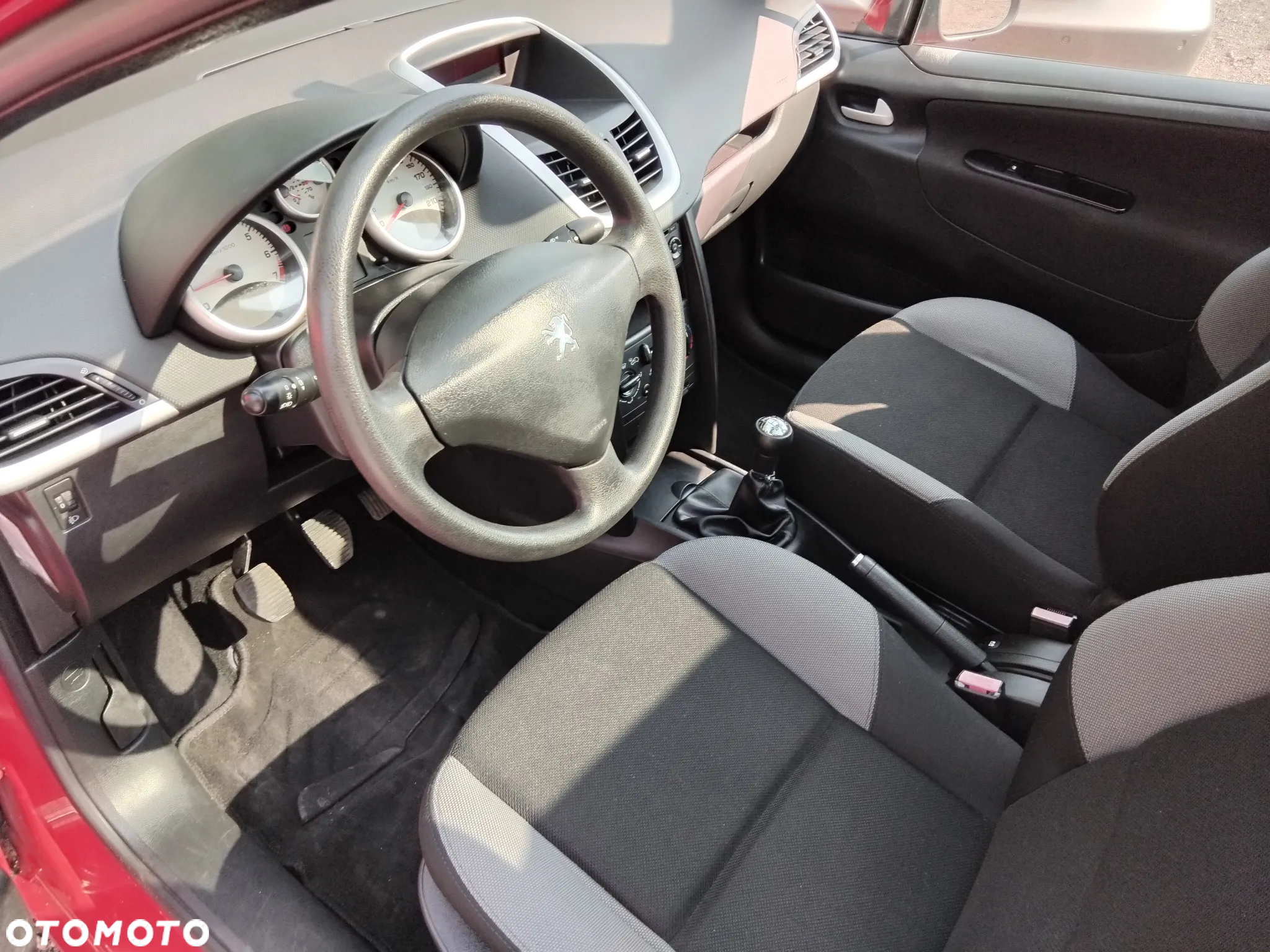 Peugeot 207 1.4 Trendy - 24