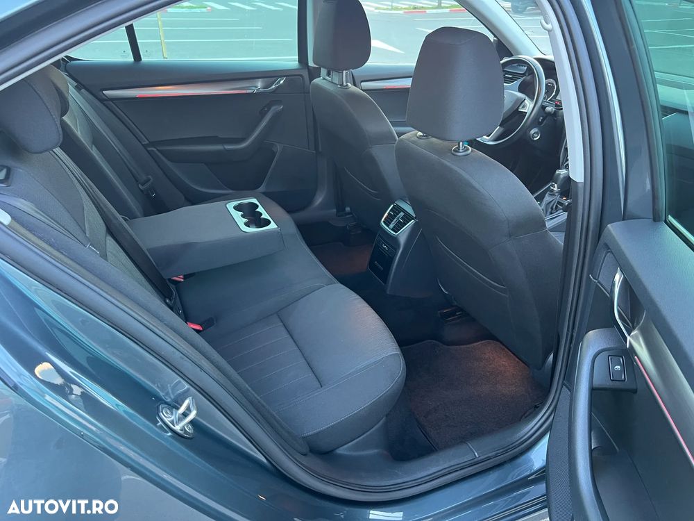 Skoda Octavia 1.0 TSI DSG Style - 10