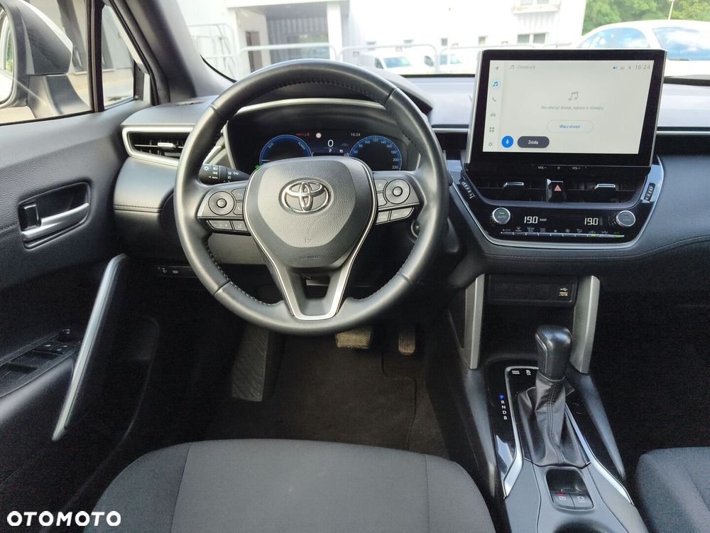 Toyota Corolla Cross - 13