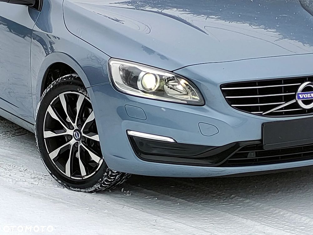 Volvo V60 D4 Geartronic Summum - 4
