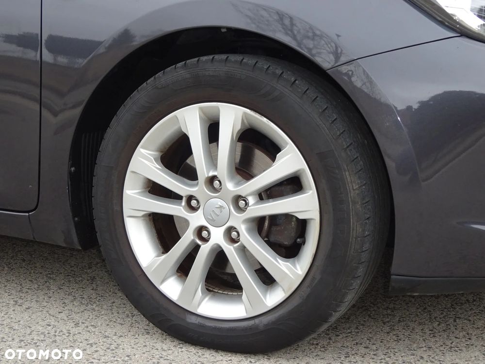 Kia Ceed - 24