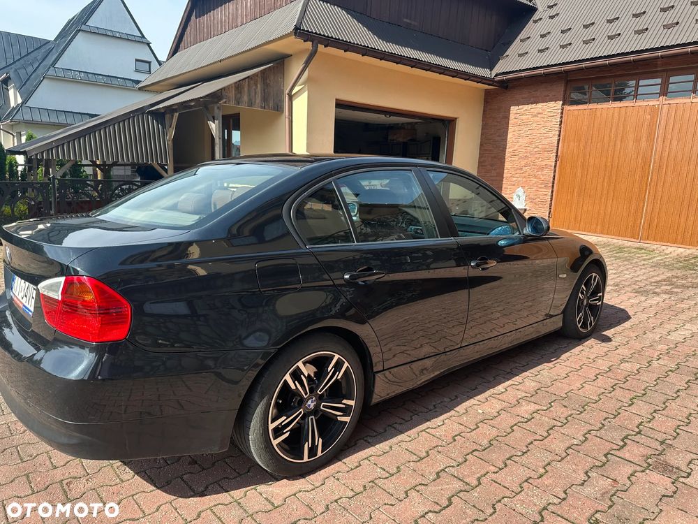 BMW Seria 3 318d - 5
