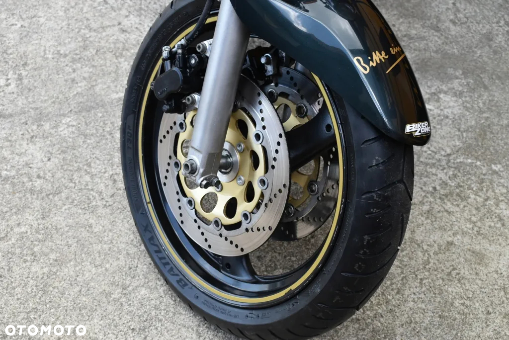 Suzuki Bandit - 24