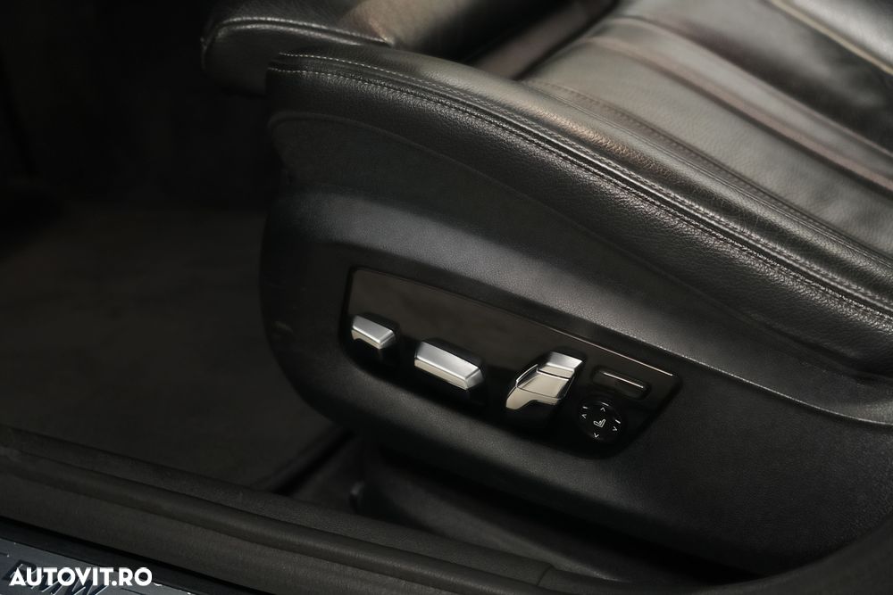 BMW Seria 5 520d AT - 8