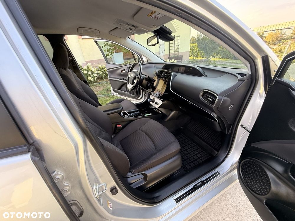 Toyota Prius 1.8 Hybrid Prestige - 9