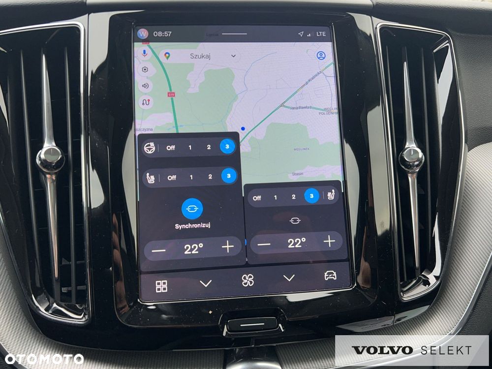 Volvo XC 60 T6 Plug-In Hybrid AWD Plus Dark - 25