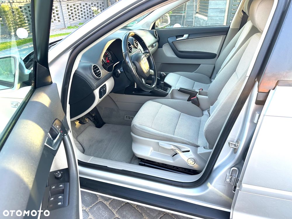 Audi A3 Sportback - 8