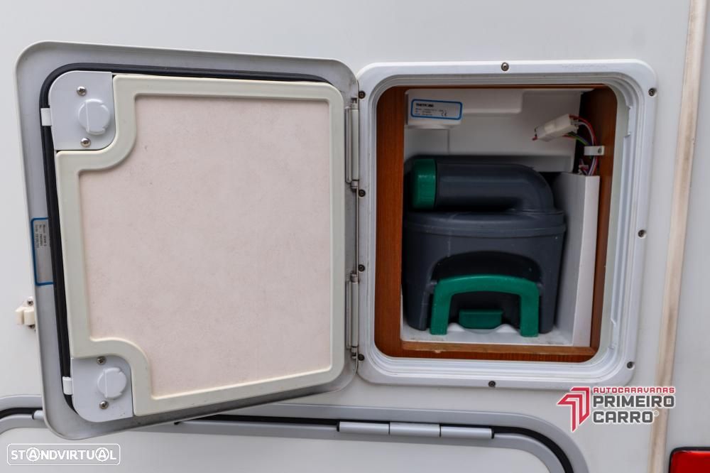 Hymer Classe B sala grande - 31