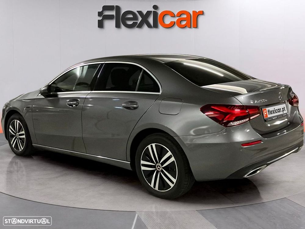 Mercedes-Benz A 250 Limousine - 3