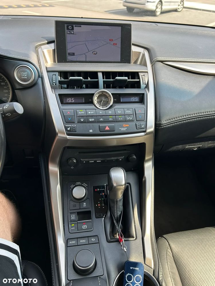 Lexus NX 200t Elegance AWD - 6