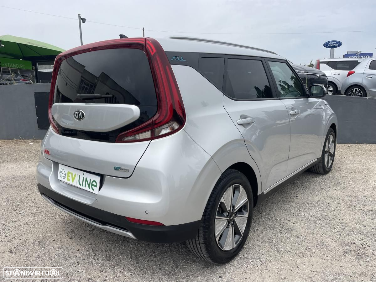Kia e-Soul Vision - 5