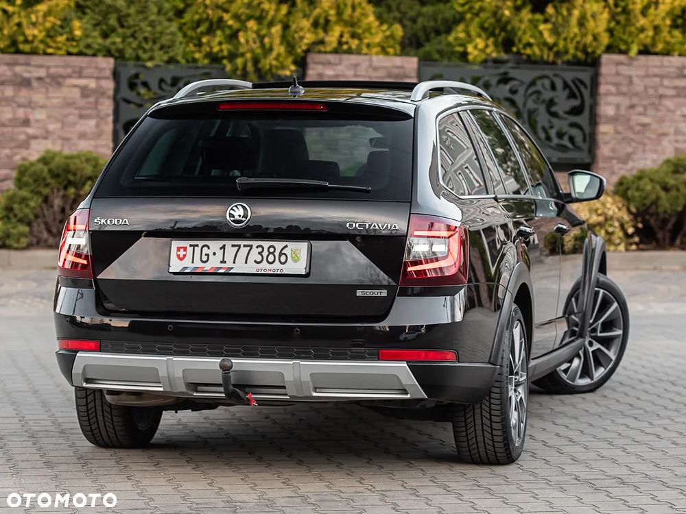 Skoda Octavia Scout 2.0 TDI 4x4 DSG - 15
