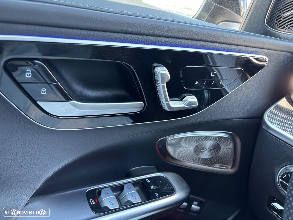 Mercedes-Benz C 300 h AMG Line - 5
