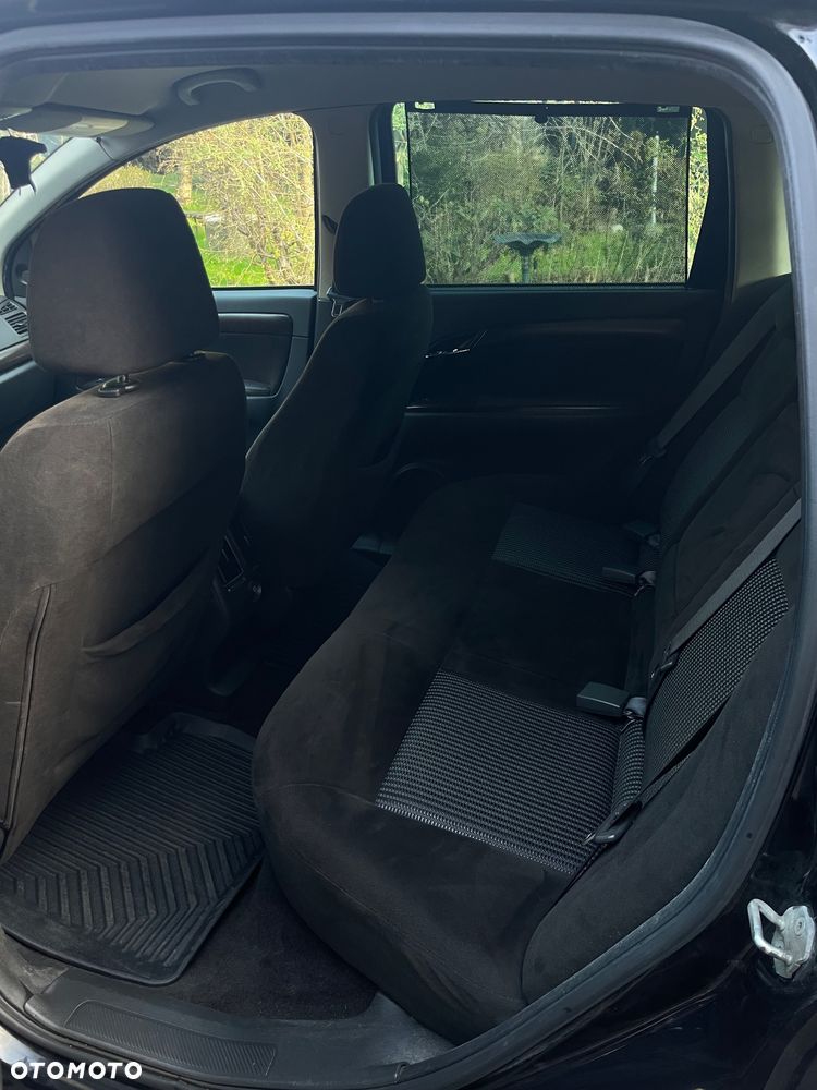 Fiat Croma 1.9 JTD Emotion - 8