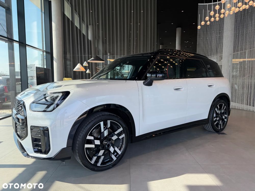 MINI Countryman Cooper S ALL4 John Cooper Works Trim - 2