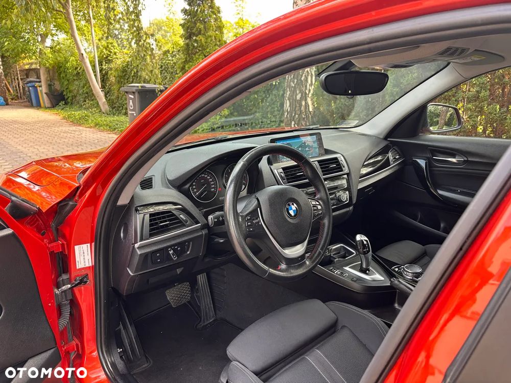 BMW Seria 1 116d Sport Line - 10