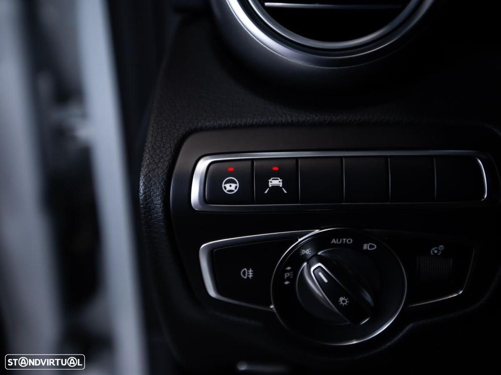 Mercedes-Benz C 300 de AMG Line - 17
