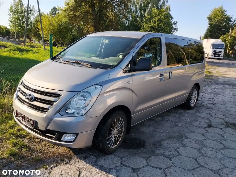 Hyundai H-1 Starex - 3