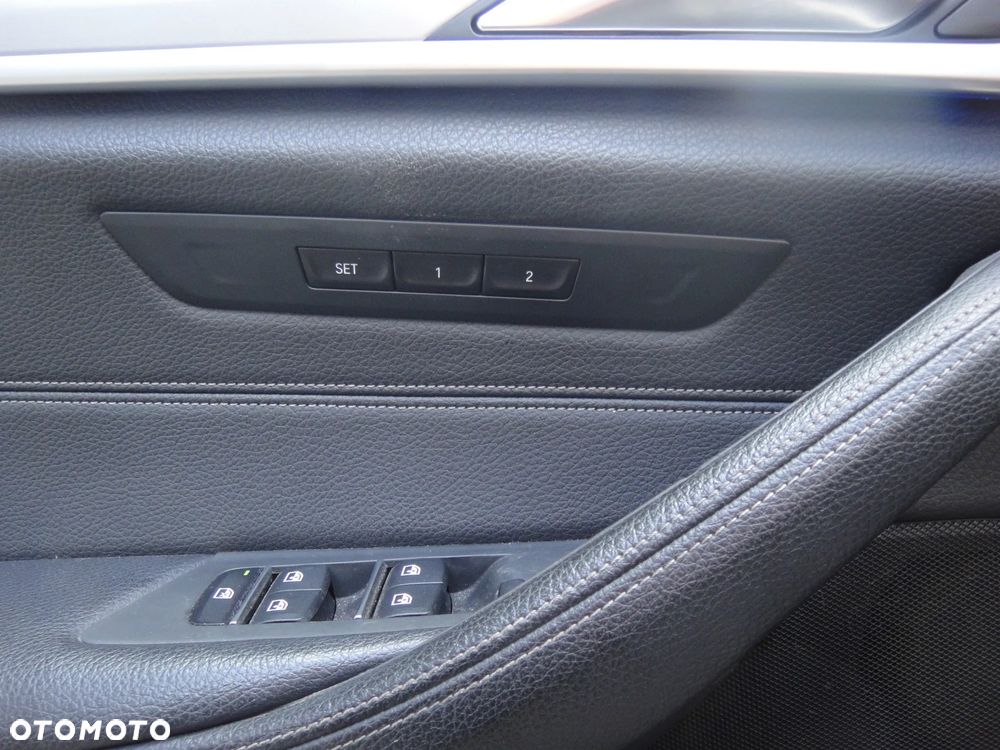BMW Seria 5 - 13
