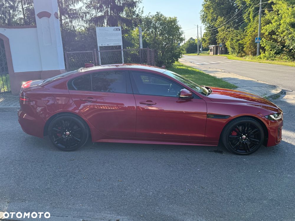 Jaguar XE D200 R-Dynamic HSE - 16