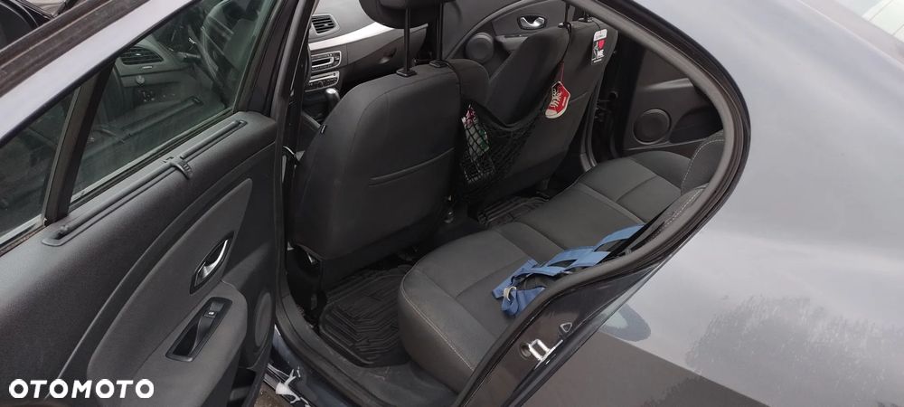 Renault Fluence 1.6 16V Expression - 7