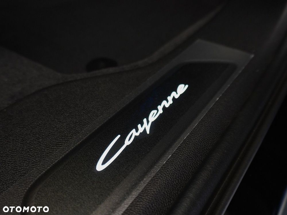 Porsche Cayenne E-Hybrid PHEV Black Edition - 31