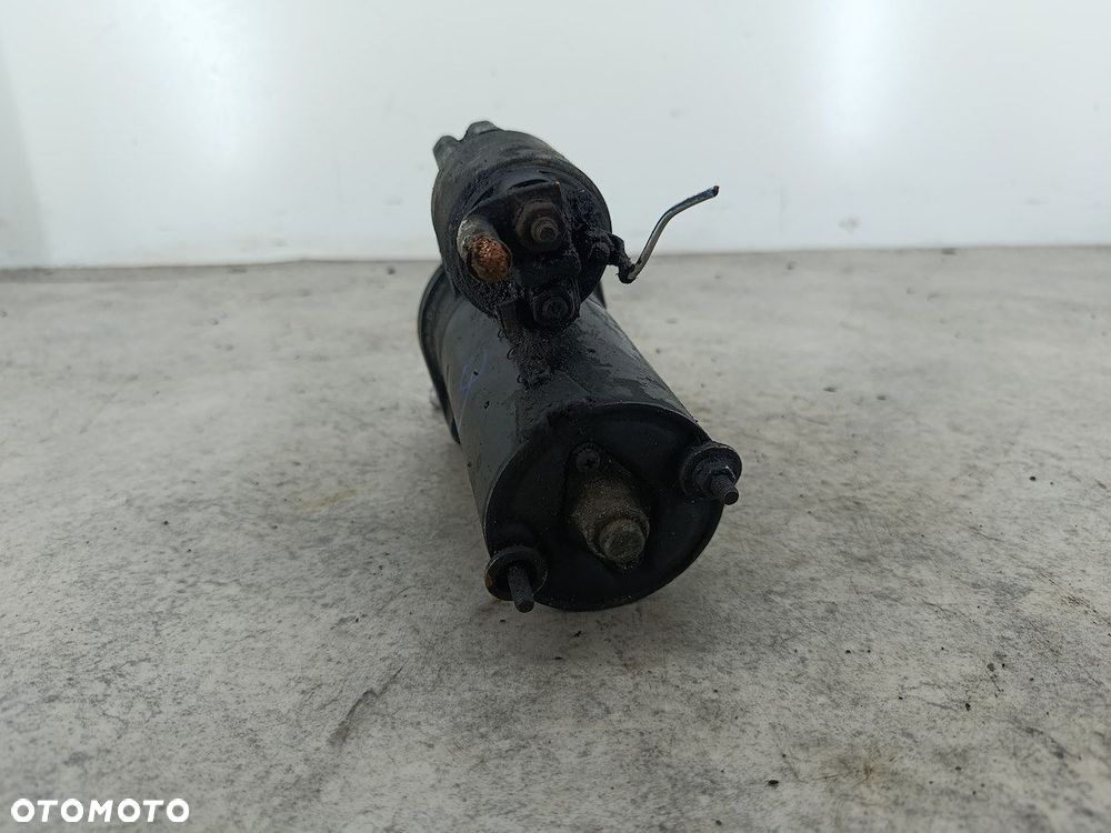 ROZRUSZNIK OPEL FRONTERA B 0001109033 BOSCH 2.5 TD - 4