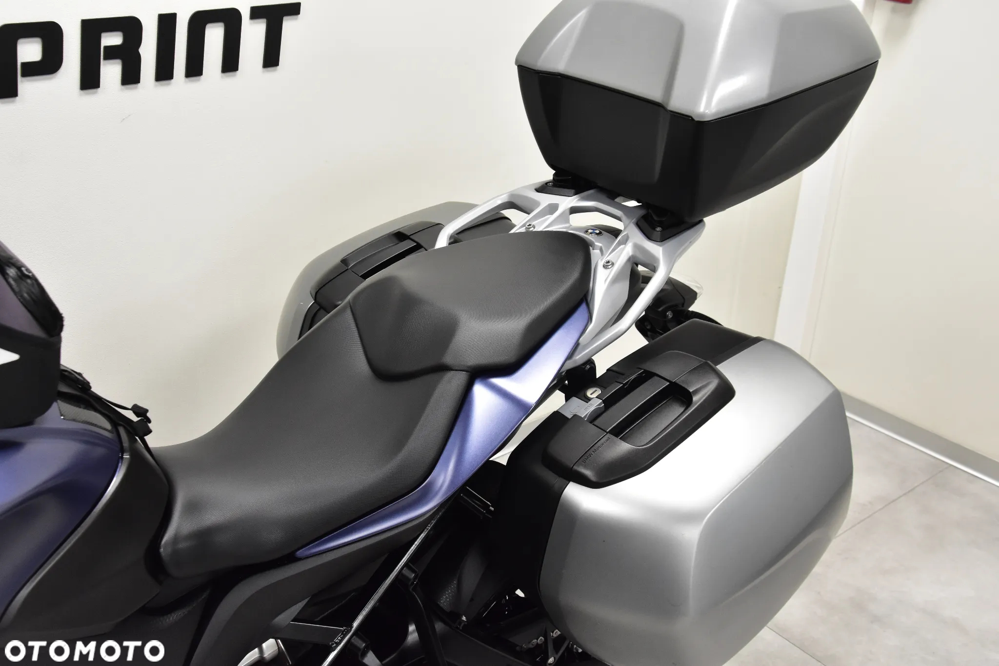 BMW XR - 17