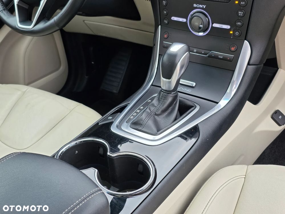 Ford Edge 3.5 SE - 29