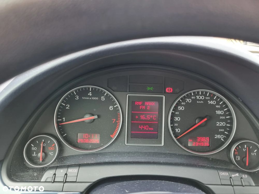 Audi A4 Limousine 2 - 9