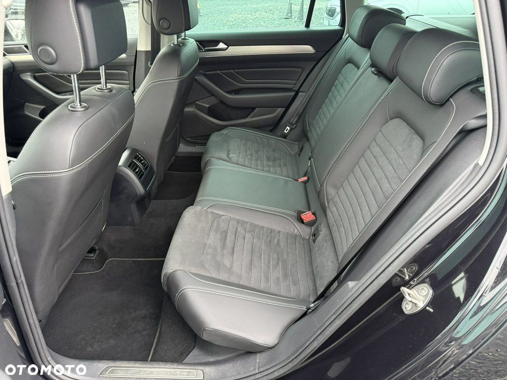 Volkswagen Passat Variant - 12