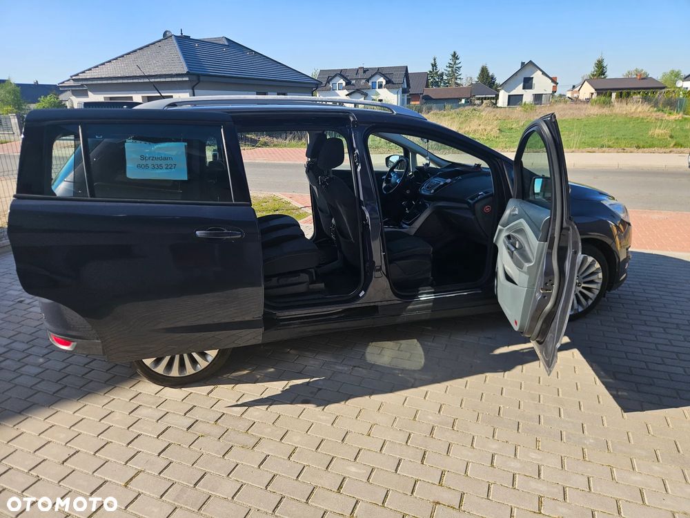 Ford Grand C-MAX - 17