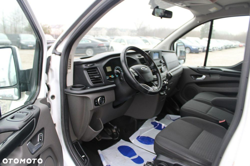 Ford Transit Custom - 21