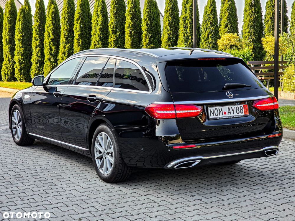 Mercedes-Benz Klasa E 220 d 9G-TRONIC - 10