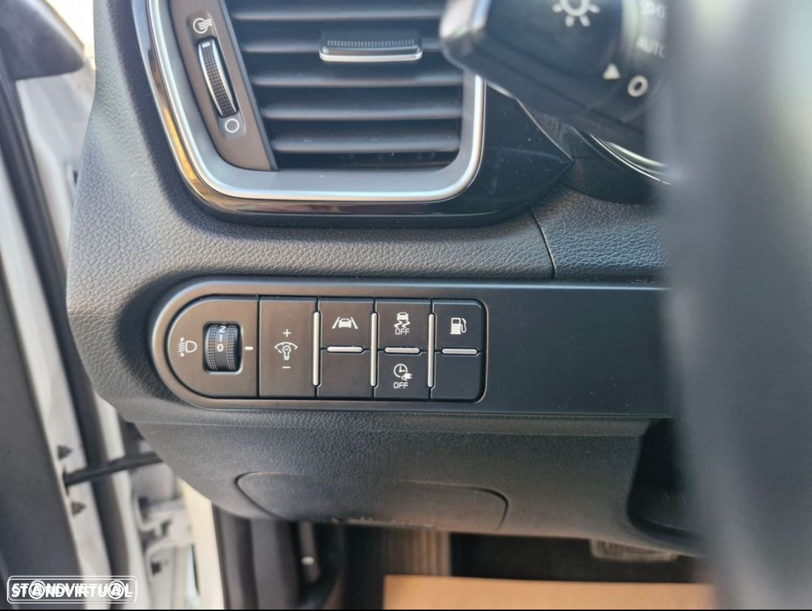 Kia Ceed SW 1.6 GDi PHEV Drive 6DCT - 10