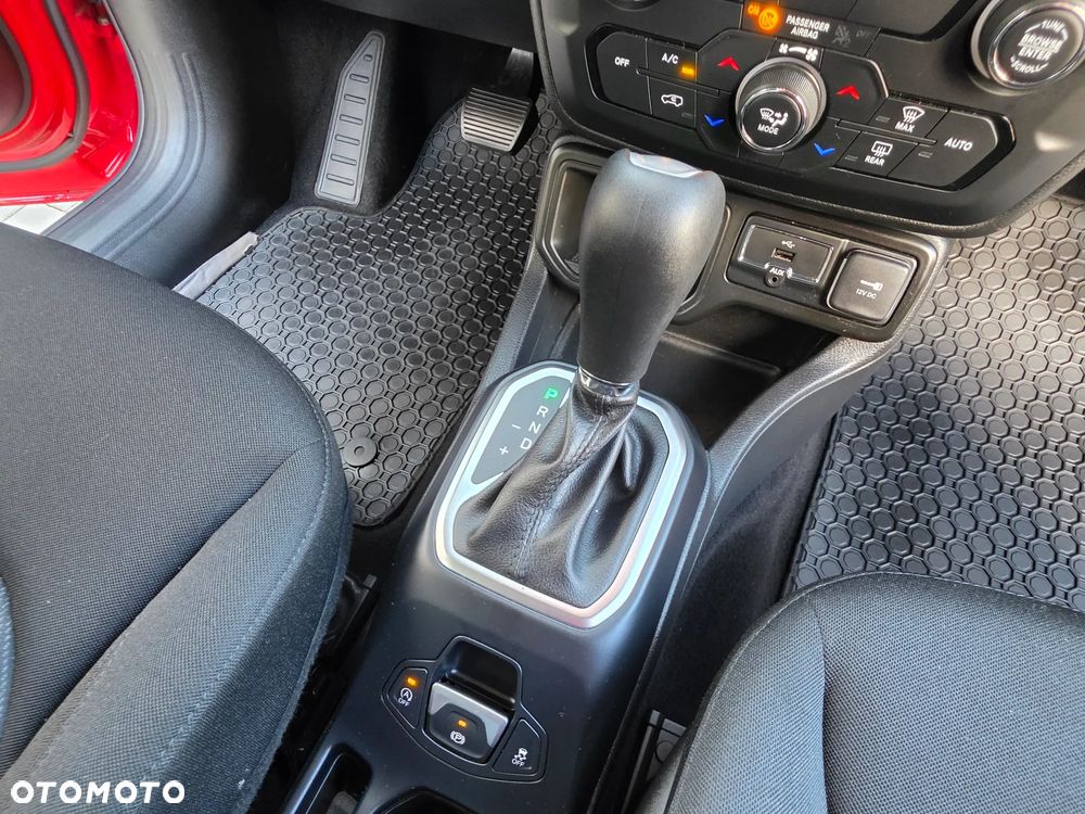 Jeep Renegade 1.4 MultiAir Longitude FWD S&S - 14