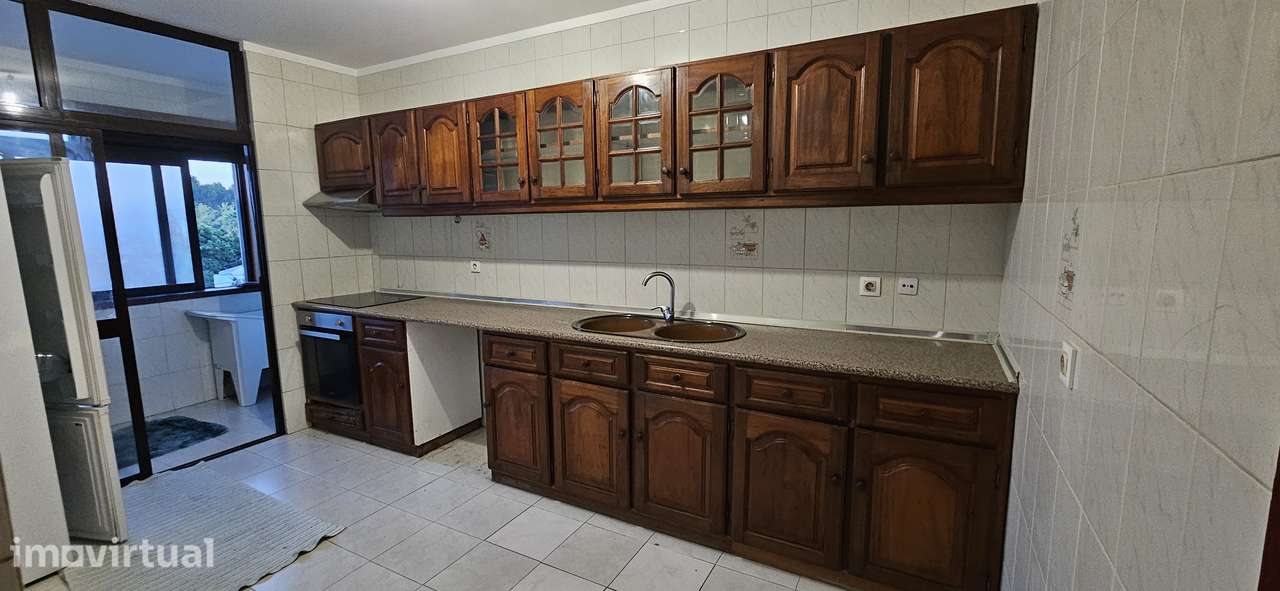 T1 EM GULPILHARES - Grande imagem: 4/7