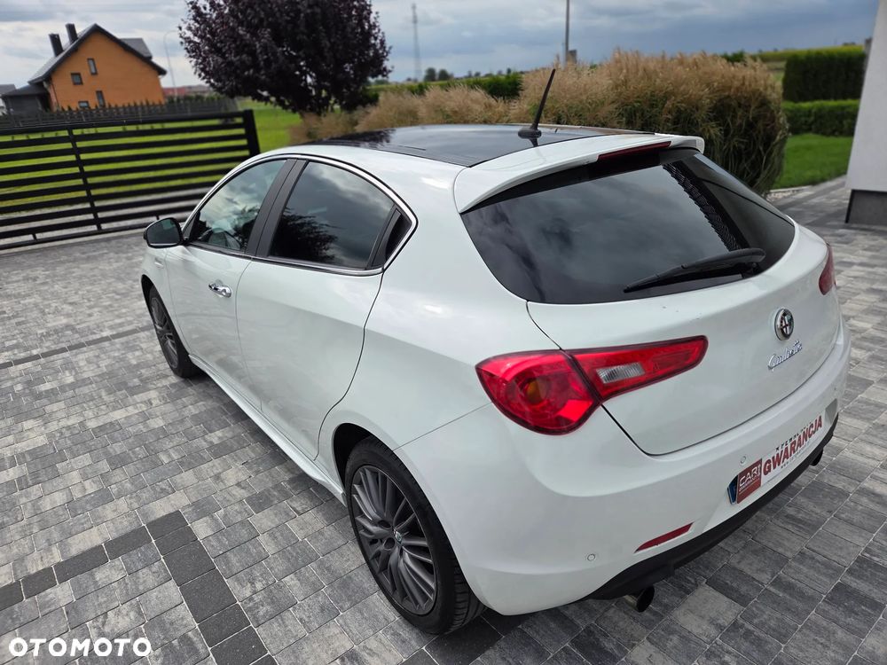 Alfa Romeo Giulietta 2.0 JTDM 16V - 6