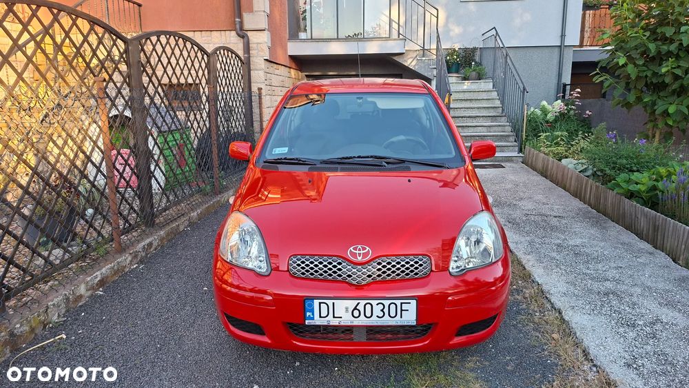 Toyota Yaris 1.0 Base - 8