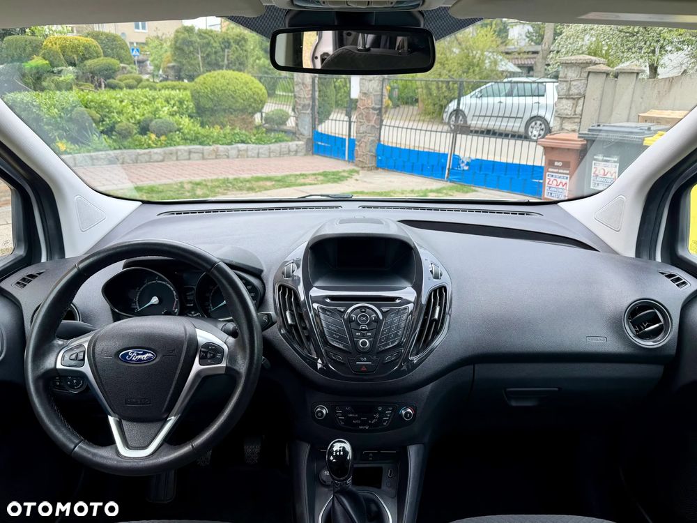 Ford Tourneo Courier 1.0 EcoBoost S&S Titanium - 6
