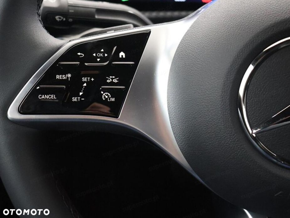 Mercedes-Benz CLA - 9