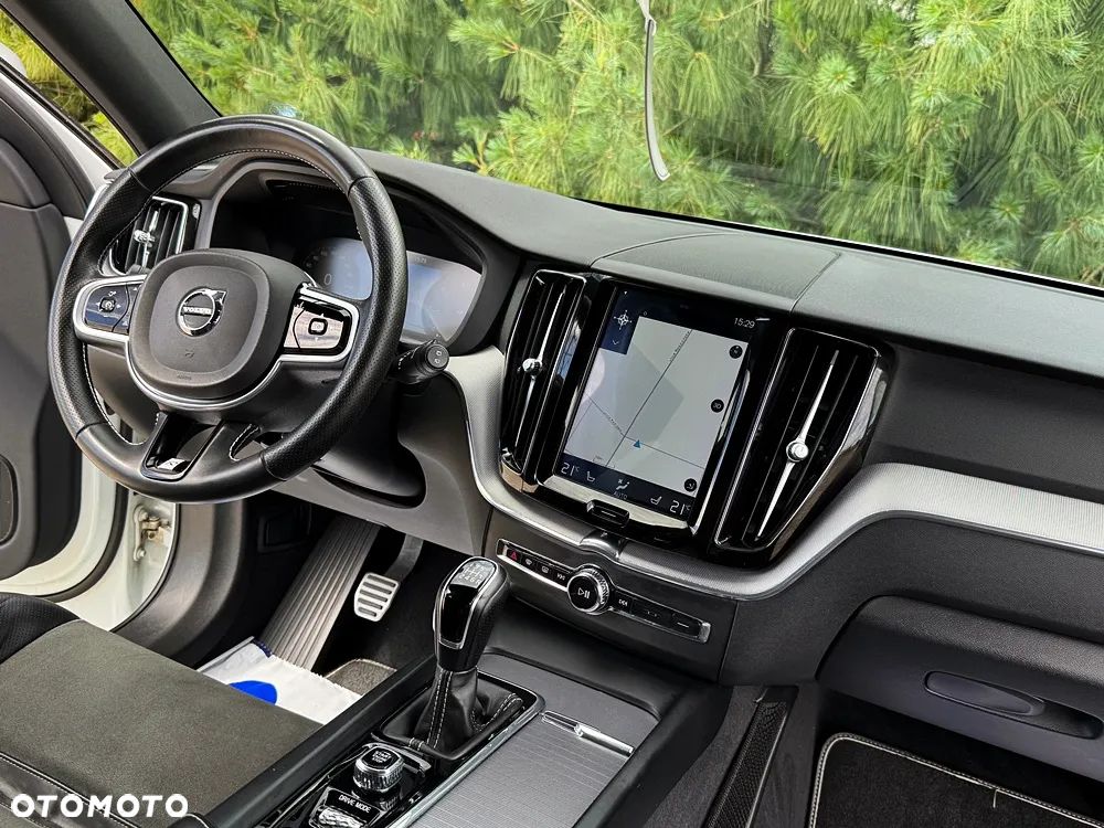Volvo XC 60 D3 R-Design - 30