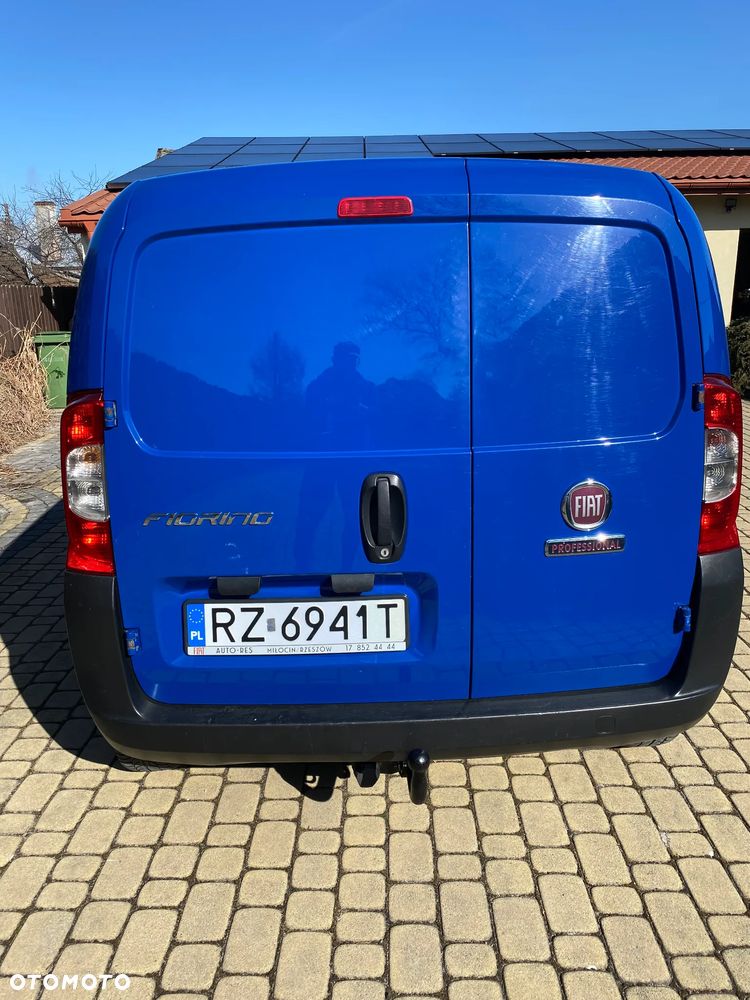 Fiat Fiorino Kombi 8V Base - 9